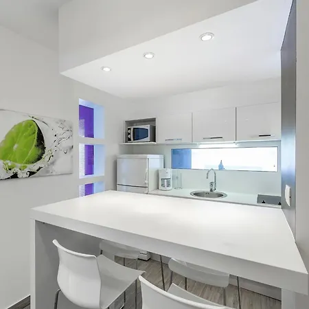 Holiday home Modern With Pool And Bubble Bath Pula