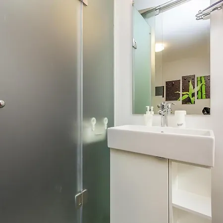 Modern With Pool And Bubble Bath Holiday home *